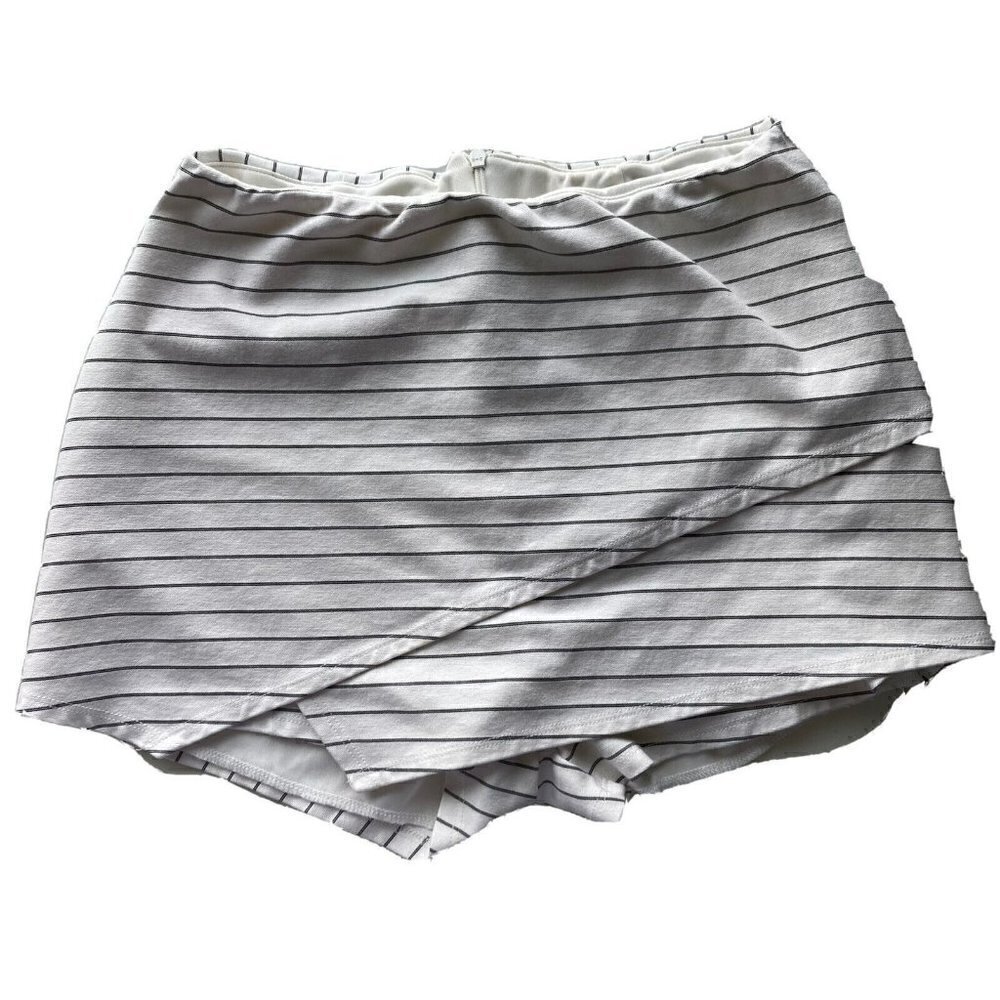 Lulus Black Cream Striped White‎ Short Skirt Skort